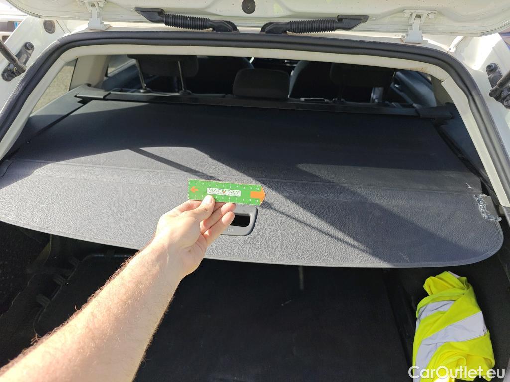 Volkswagen  Golf  VOLKSWAGEN / 2020 / 5P / familiar 2.0 TDI 85kW (115CV) DSG Variant #1