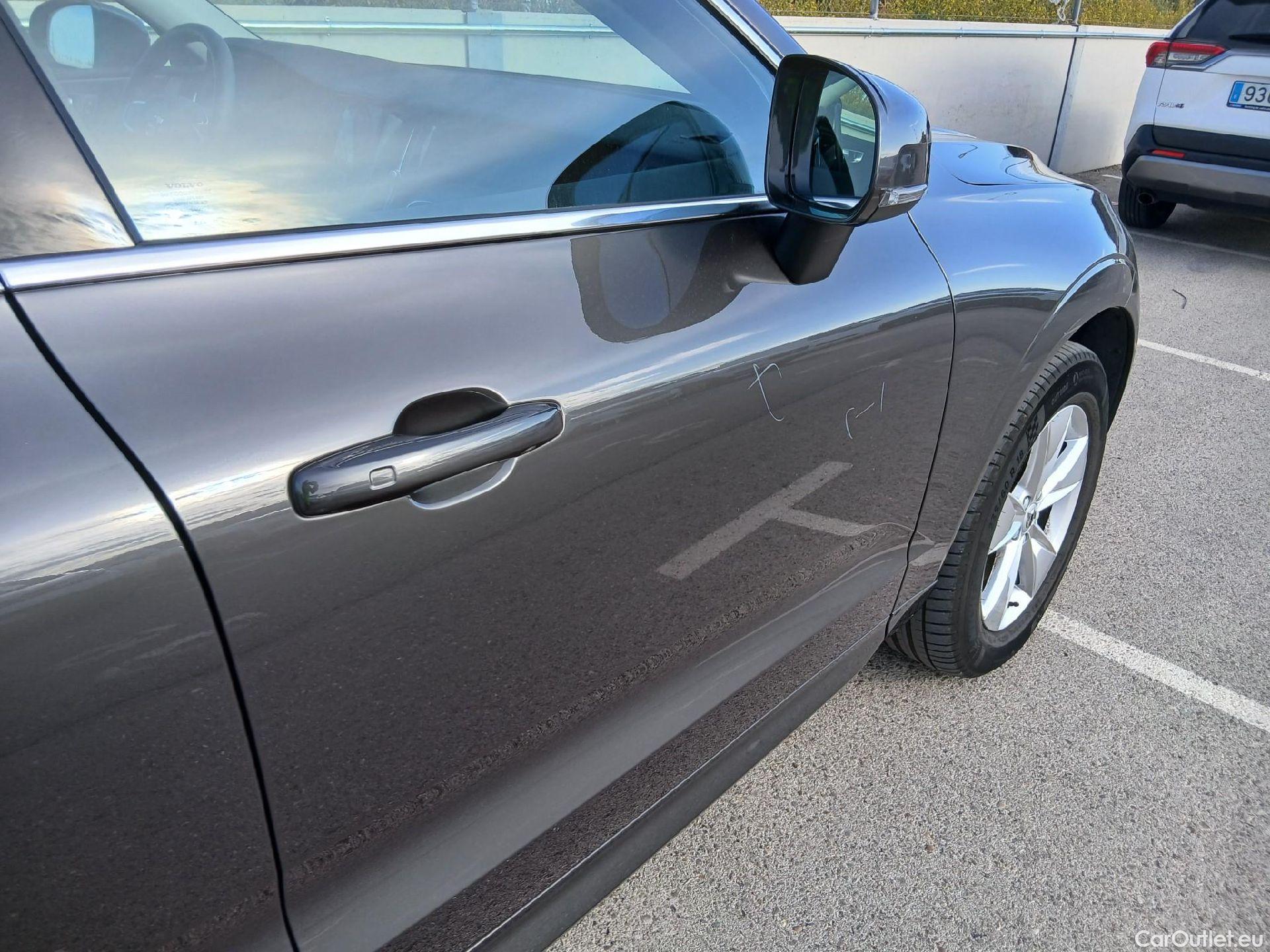 Volvo  XC60  Core 2WD 2.0 B4 195CV AT8 E6d #38