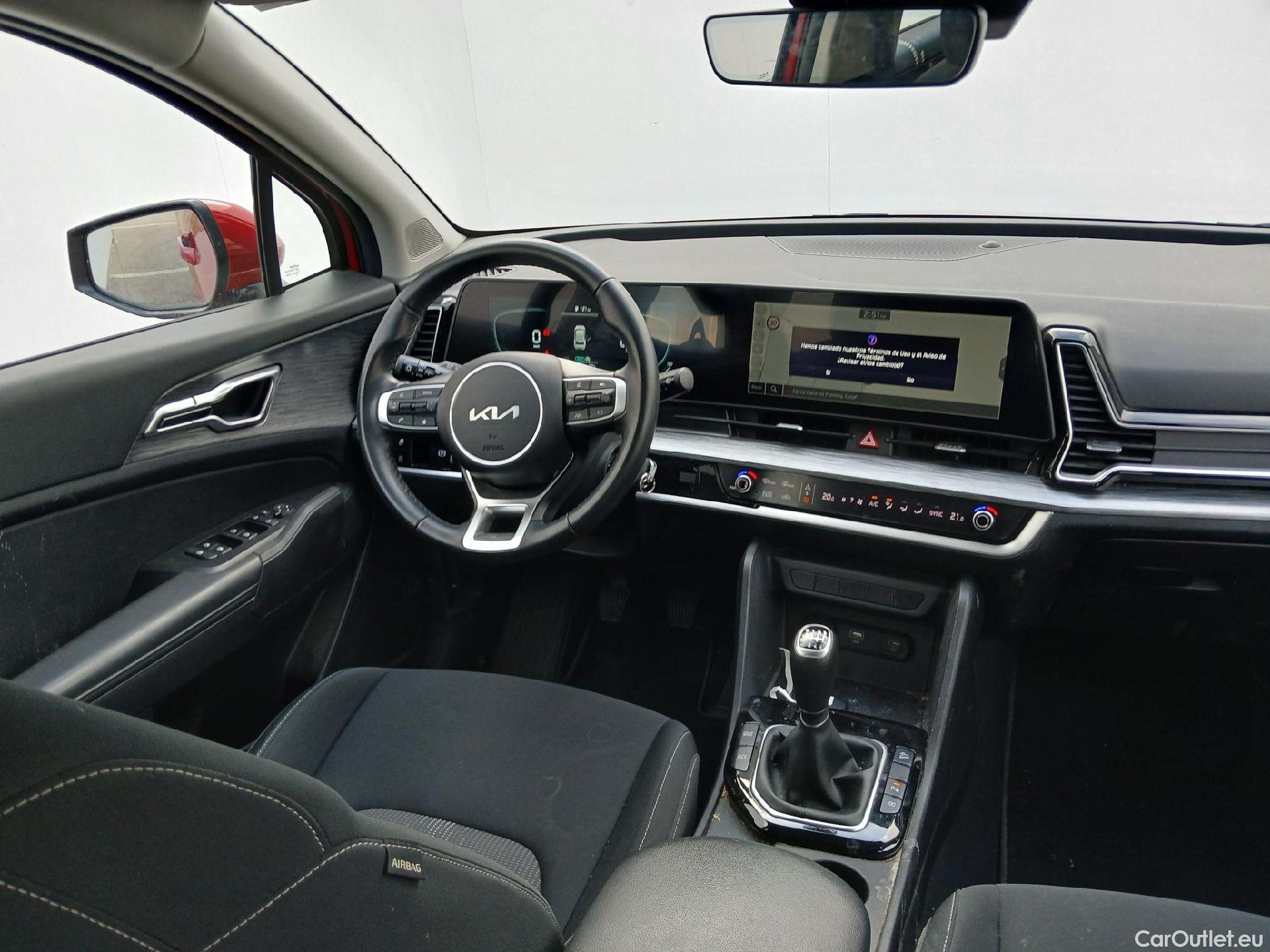 KIA  Sportage KIA  / 2022 / 5P / todoterreno 1.6 T-GDi MHEV 110kW (150CV) Drive 4x2 (AC2) #3