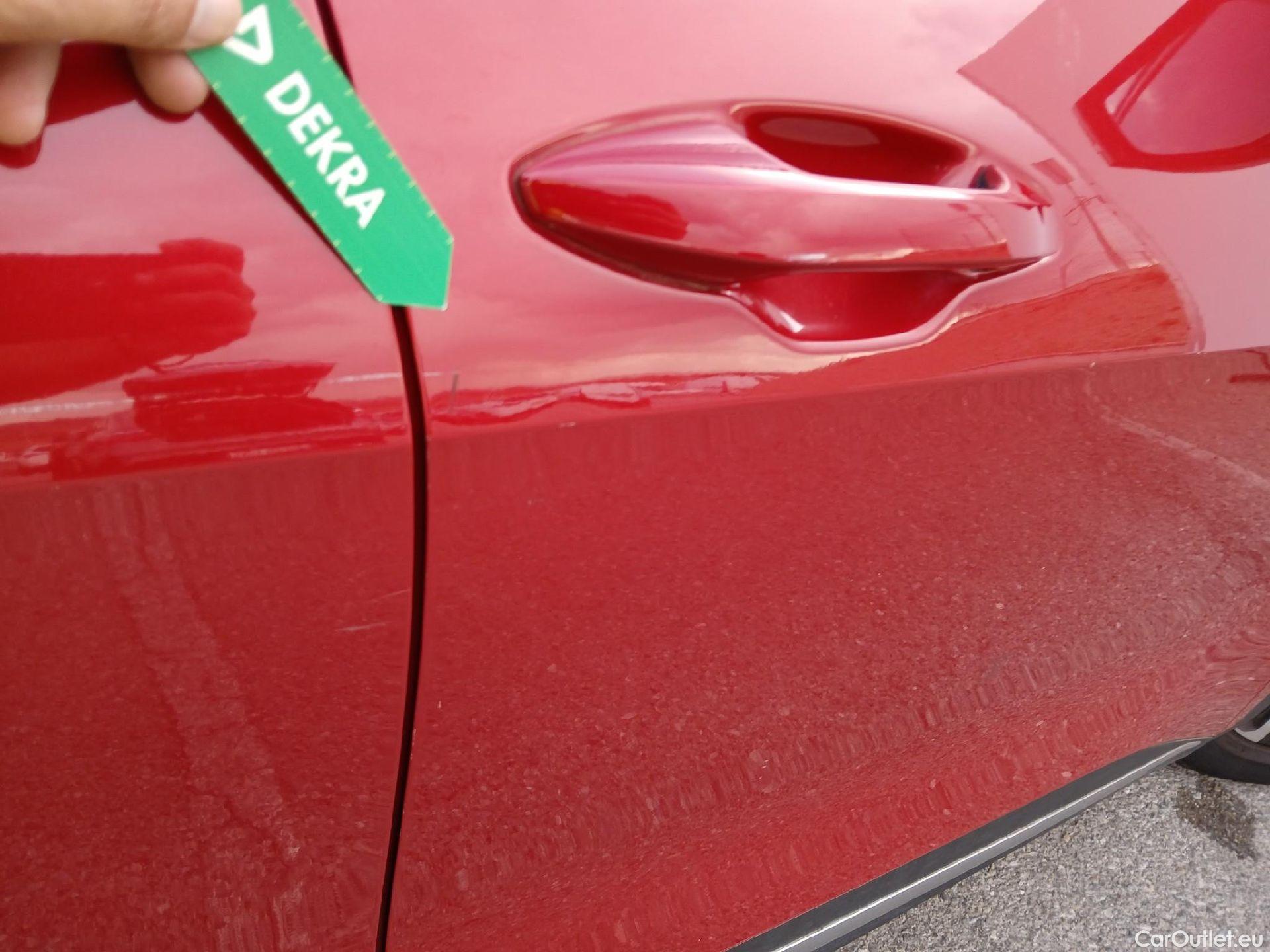 KIA  Sportage KIA  / 2022 / 5P / todoterreno 1.6 T-GDi MHEV 110kW (150CV) Drive 4x2 (AC2) #50