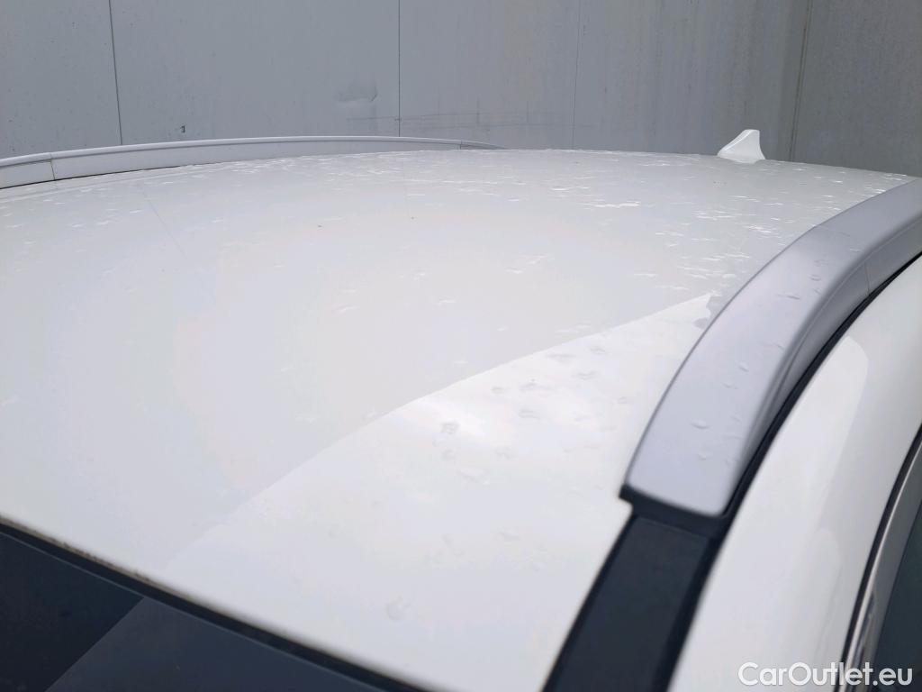 KIA  Niro KIA  / 2019 / 5P / crossover 1.6 GDi PHEV 104kW (141CV) Drive #19