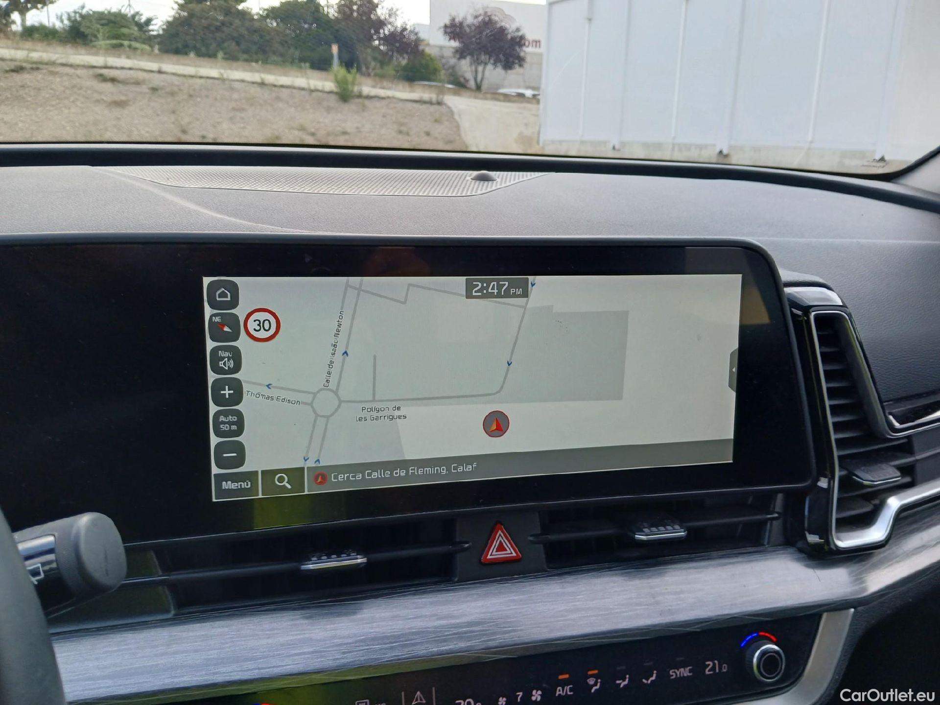 KIA  Sportage KIA  / 2022 / 5P / todoterreno 1.6 T-GDi MHEV 110kW (150CV) Drive 4x2 (AC2) #11