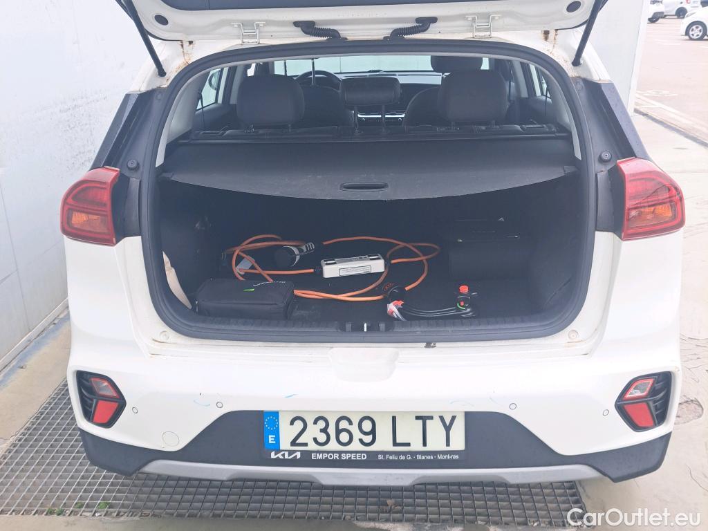 KIA  Niro KIA  / 2019 / 5P / crossover 1.6 GDi PHEV 104kW (141CV) Drive #8