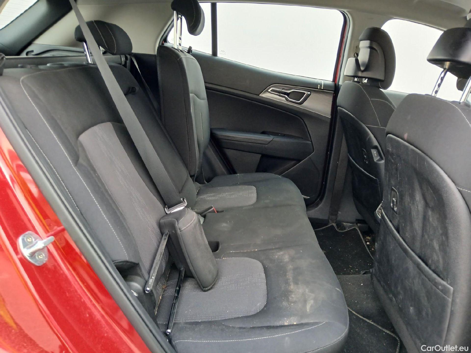 KIA  Sportage KIA  / 2022 / 5P / todoterreno 1.6 T-GDi MHEV 110kW (150CV) Drive 4x2 (AC2) #7