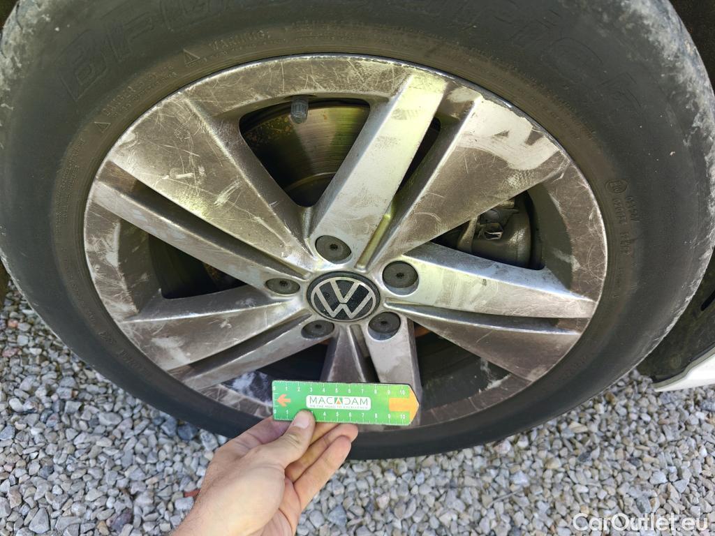 Volkswagen  Golf  VOLKSWAGEN / 2020 / 5P / familiar 2.0 TDI 85kW (115CV) DSG Variant #20