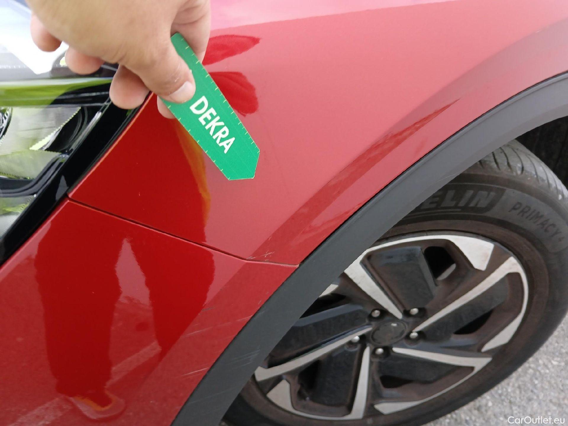 KIA  Sportage KIA  / 2022 / 5P / todoterreno 1.6 T-GDi MHEV 110kW (150CV) Drive 4x2 (AC2) #12