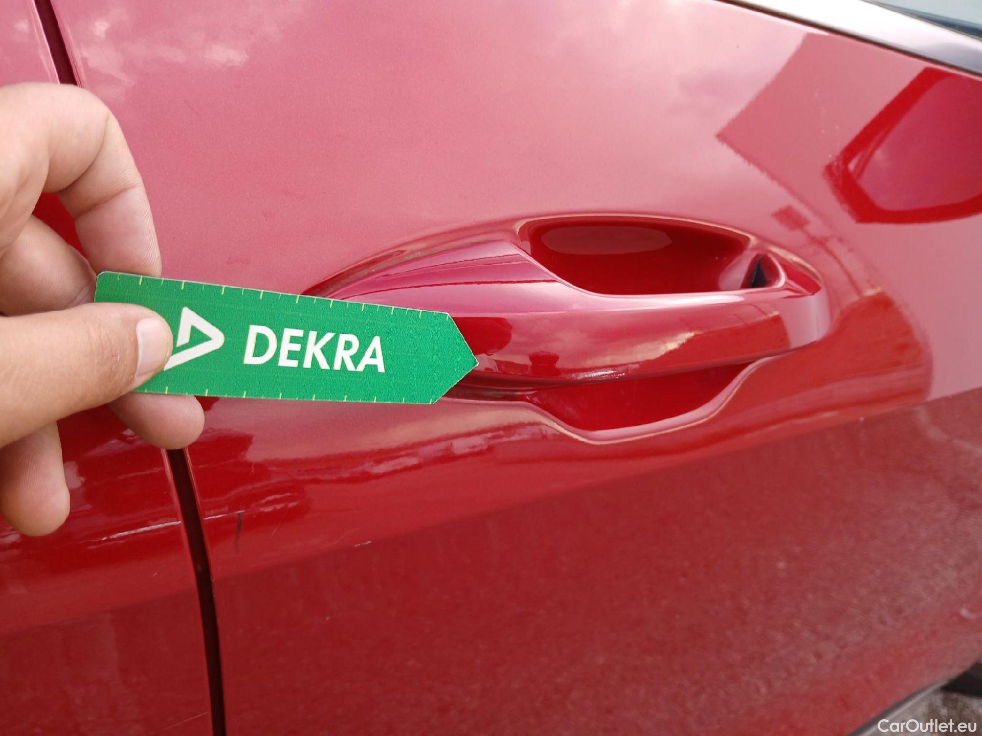 KIA  Sportage KIA  / 2022 / 5P / todoterreno 1.6 T-GDi MHEV 110kW (150CV) Drive 4x2 (AC2) #52