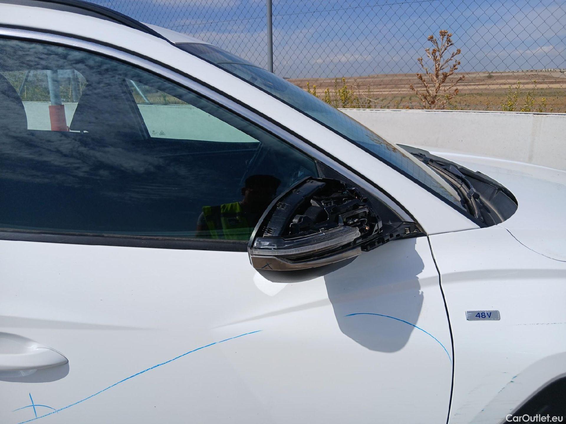  Hyundai  Tucson HYUNDAI  / 2020 / 5P / todoterreno 1.6 CRDI 100kW (136CV) 48V Maxx DCT #95