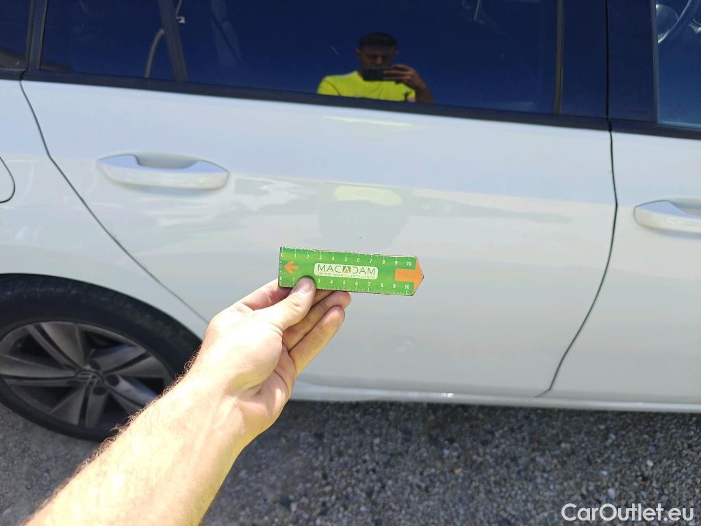 Volkswagen  Golf  VOLKSWAGEN / 2020 / 5P / familiar 2.0 TDI 85kW (115CV) DSG Variant #41