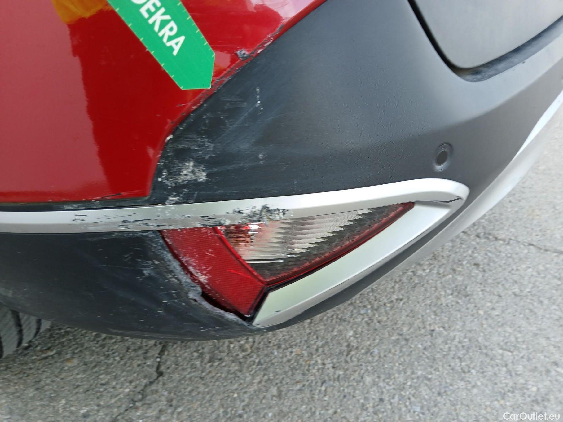 KIA  Sportage KIA  / 2022 / 5P / todoterreno 1.6 T-GDi MHEV 110kW (150CV) Drive 4x2 (AC2) #26