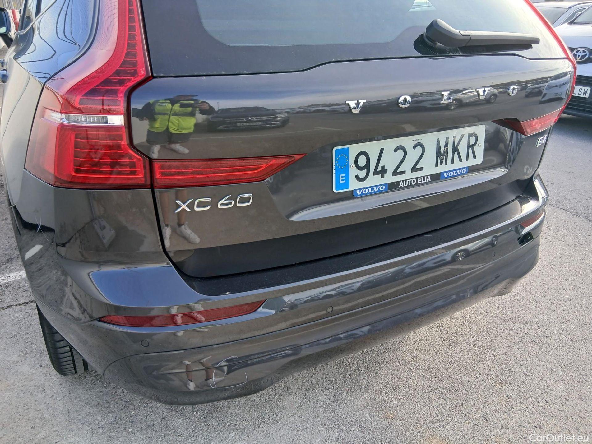 Volvo  XC60  Core 2WD 2.0 B4 195CV AT8 E6d #32