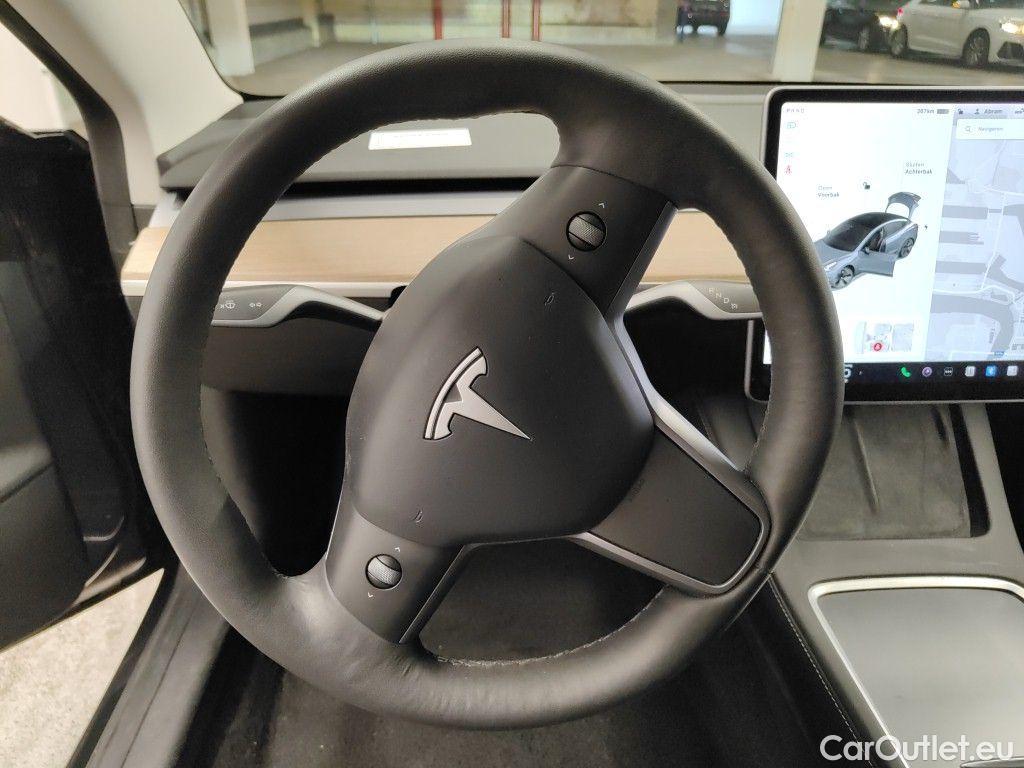 Tesla  Model 3 Tesla  Standard RWD Plus 4d #27