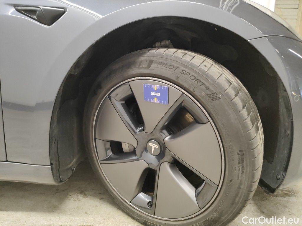 Tesla  Model 3 Tesla  Standard RWD Plus 4d #48