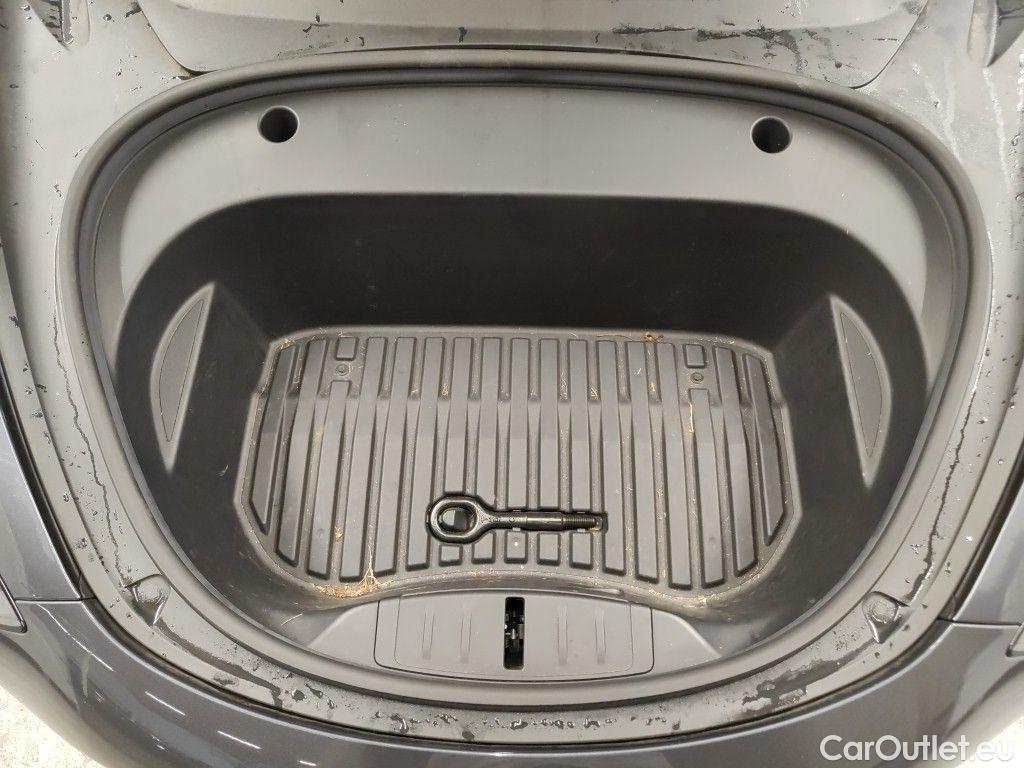 Tesla  Model 3 Tesla  Standard RWD Plus 4d #42