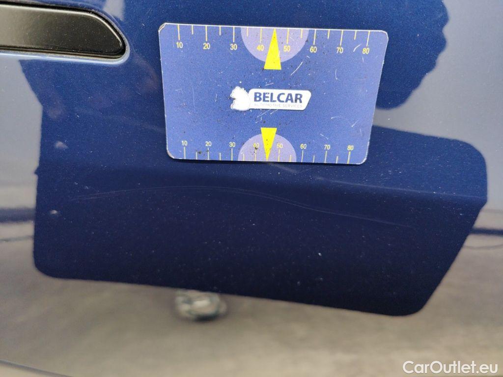 Tesla  Model 3 Tesla  Standard RWD Plus 4d #47