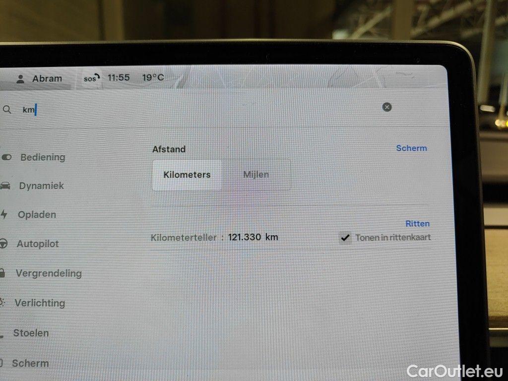 Tesla  Model 3 Tesla  Standard RWD Plus 4d #6