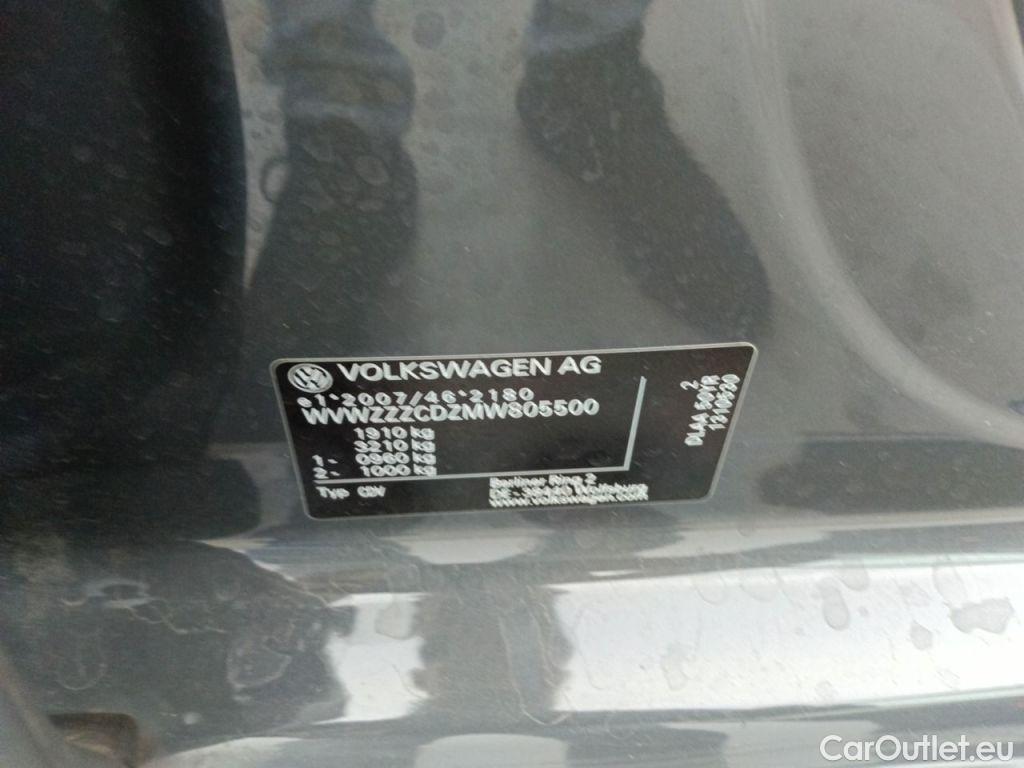 Volkswagen  Golf  Volkswagen Variant VIII 1.0 eTSI 81kW DSG Life 5d #20