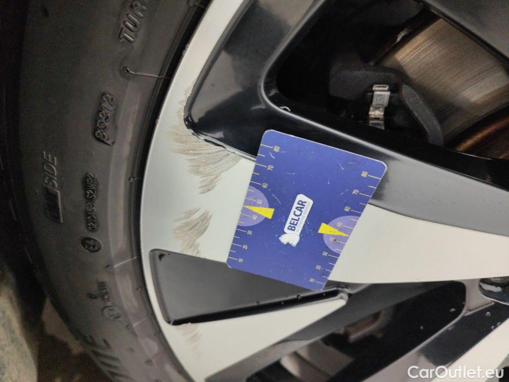 Volkswagen  ID.4 Volkswagen  77kWh Pro Life 5d #60