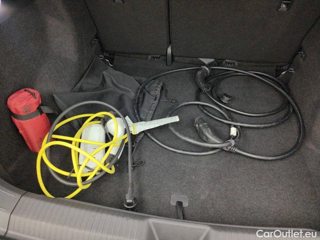 Volkswagen  ID.4 Volkswagen  77kWh Pro Life 5d #15