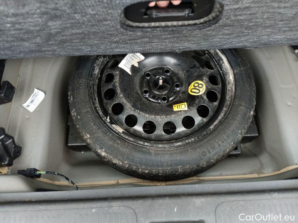 Opel  Astra Opel  Sports Tourer 1.5 Turbo D 90kW S/S Elegance Auto 5d #17