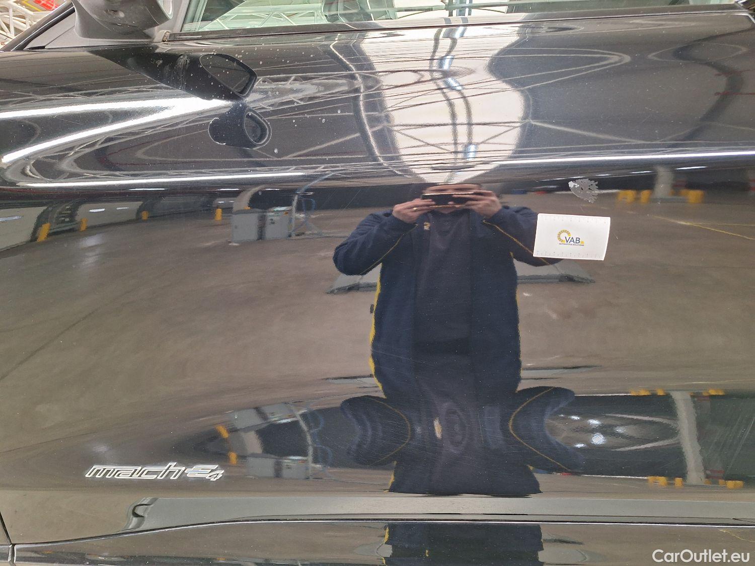 Ford  Mustang Ford,  '20 BEV, Ford  Mach-E 76kWh 190kW Standard Range AWD #29