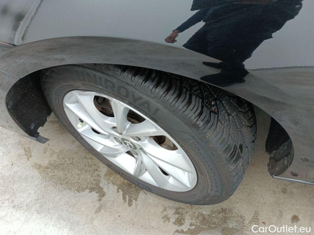 Opel  Astra Opel  Sports Tourer 1.5 Turbo D 90kW S/S Elegance Auto 5d #18