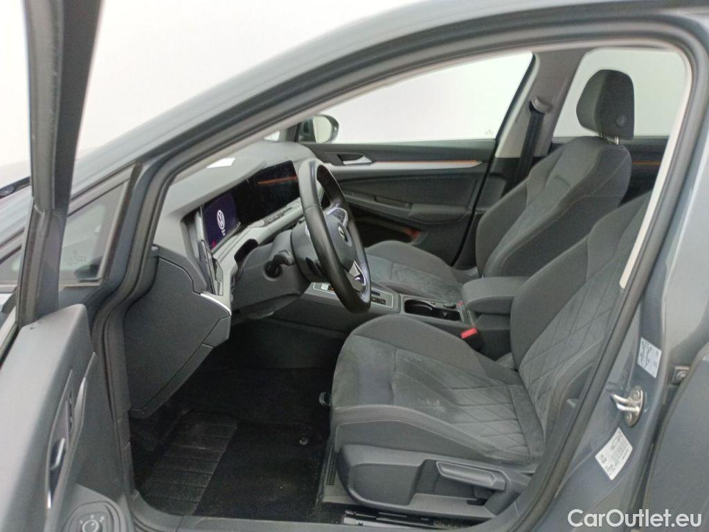 Volkswagen  Golf  Volkswagen Variant VIII 1.0 eTSI 81kW DSG Life 5d #3