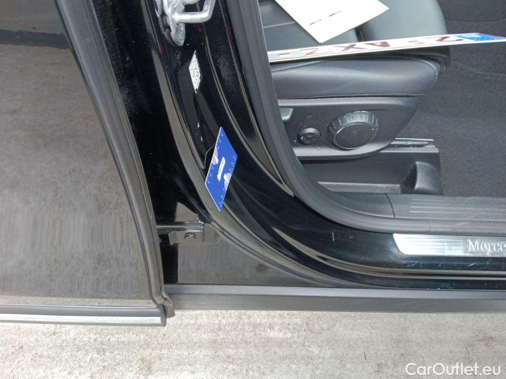 Mercedes  GLB Mercedes-Benz   180 d Business Solution 5d #66