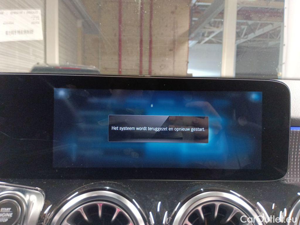 Mercedes  GLB Mercedes-Benz   180 d Business Solution 5d #16