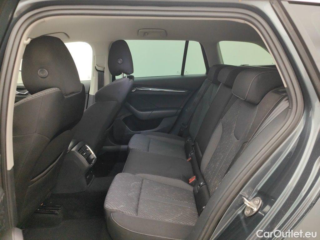Skoda  Octavia Skoda  Combi 2.0 CRTDI 110kW DSG7 Style 5d #10