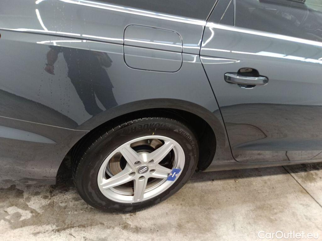 Audi  A4 Audi  Avant 2.0 30 TDi 100kW S tronic Business Ed 5d #22