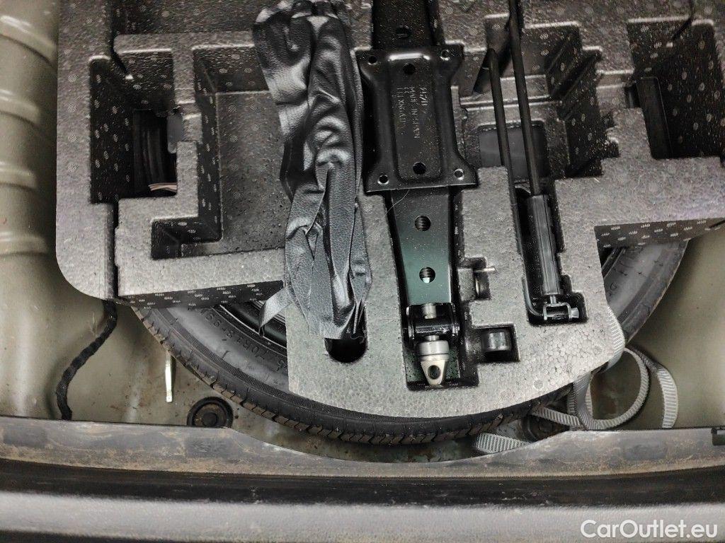 Skoda  Octavia Skoda  Combi 2.0 CRTDI 110kW DSG7 Style 5d #16