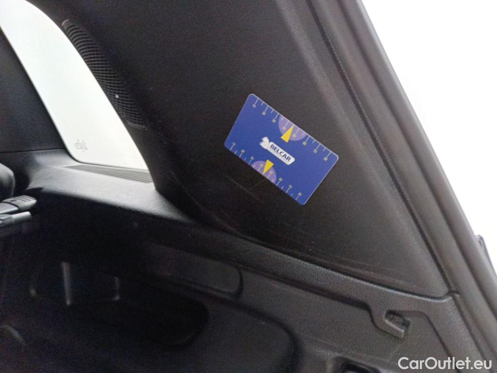 Mercedes  GLB Mercedes-Benz   180 d Business Solution 5d #76