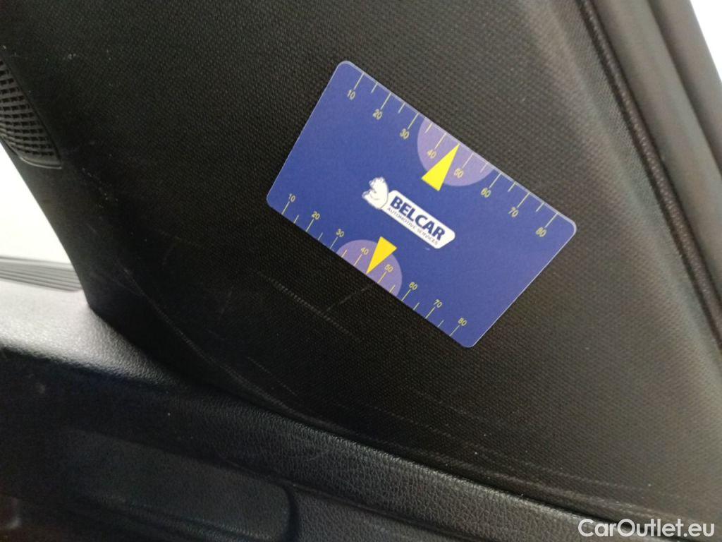 Mercedes  GLB Mercedes-Benz   180 d Business Solution 5d #77