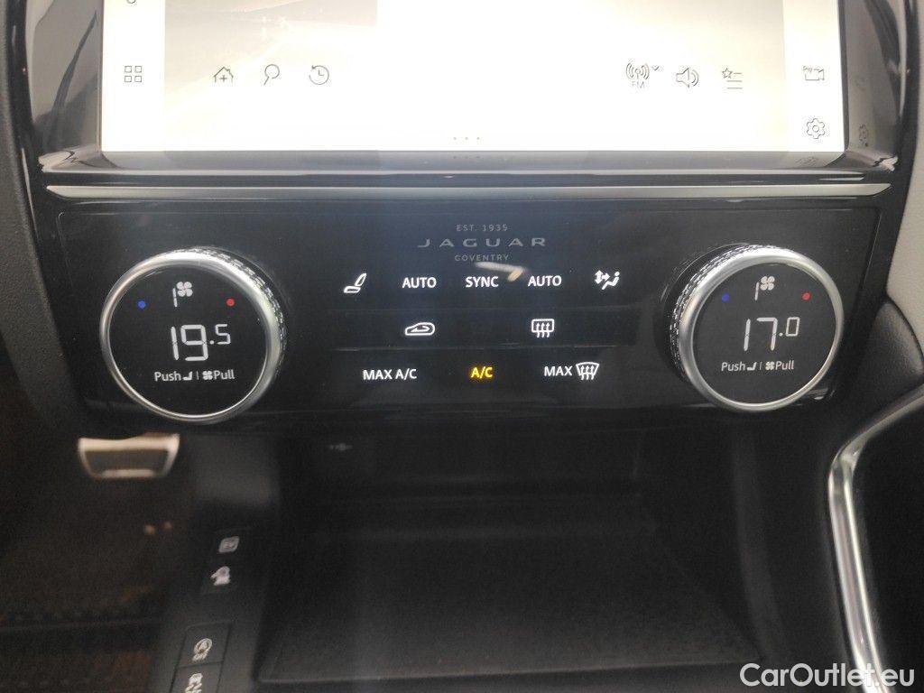 Jaguar  E-PACE Jaguar  P300e Aut. AWD R-Dynamic S 5d #27