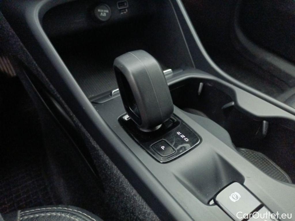 Volvo  XC 40 Volvo XC40 T4 Recharge Geartronic Inscription Expr. 5d #25