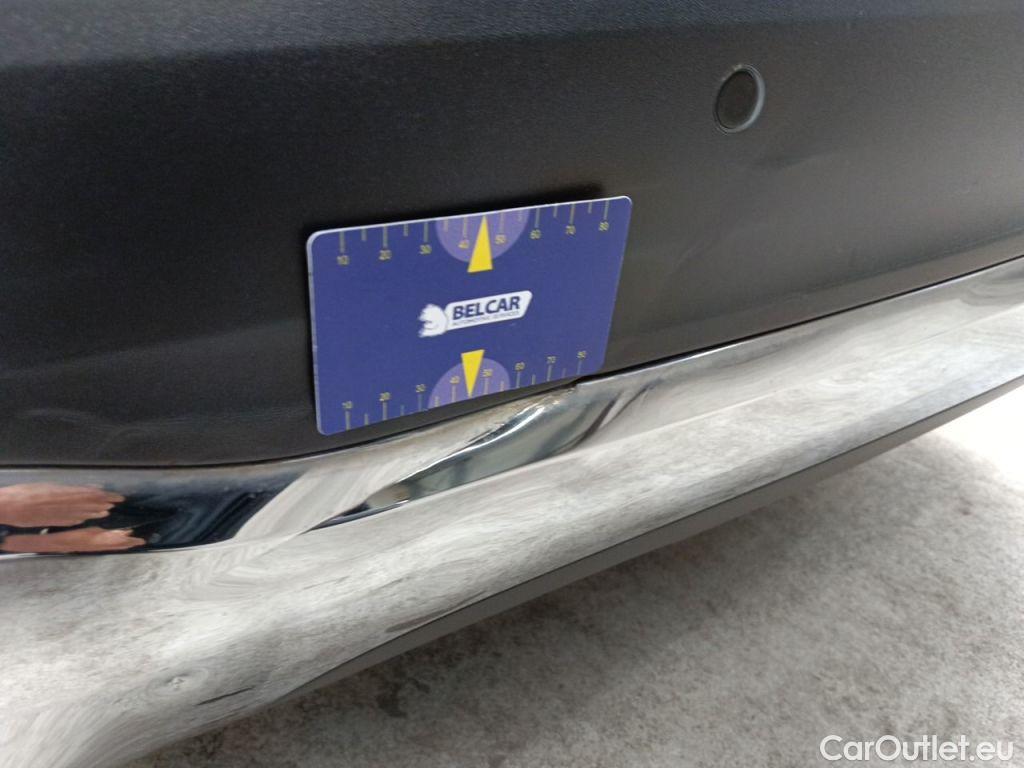 Mercedes  GLB Mercedes-Benz   180 d Business Solution 5d #60