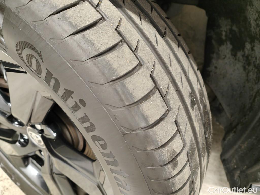 Toyota  RAV4 Toyota  2.5 Hybrid Lithium Style Plus CVT 5d #18