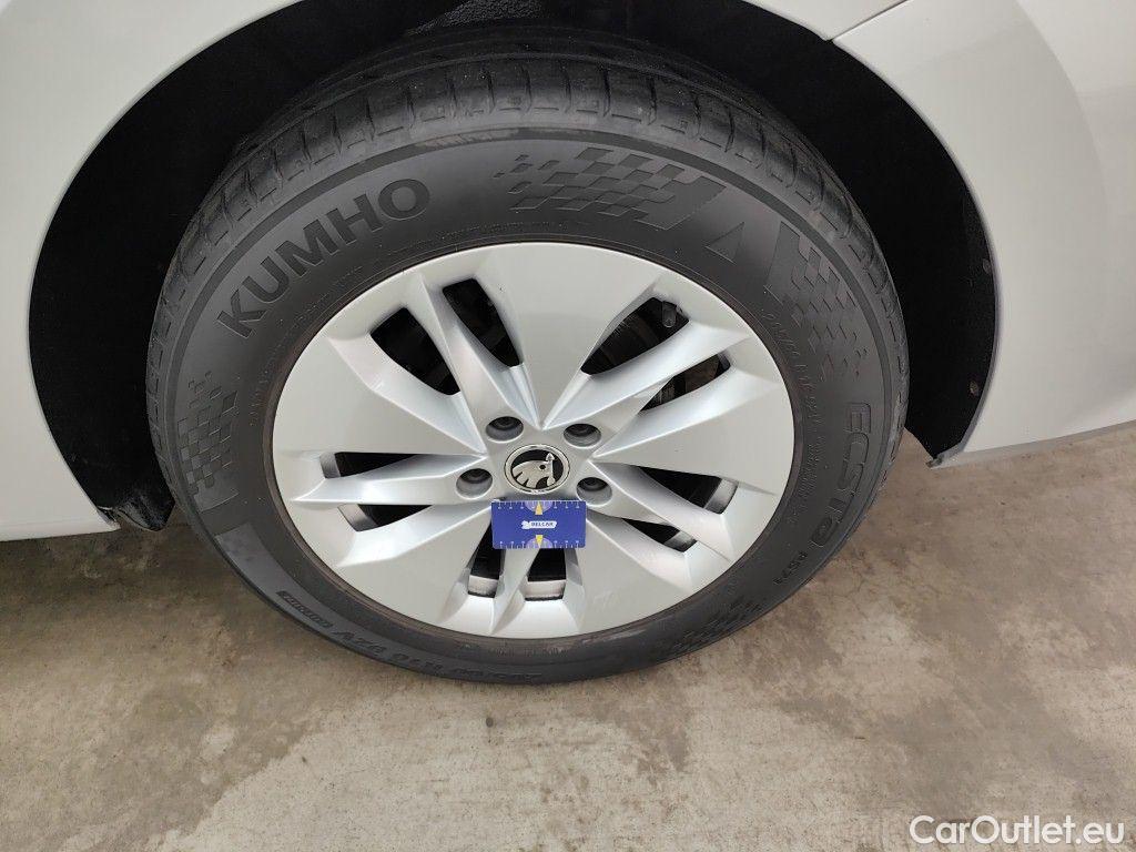 Skoda  Octavia Skoda  Combi 2.0 CRTDI 110kW DSG7 Ambition 5d #29