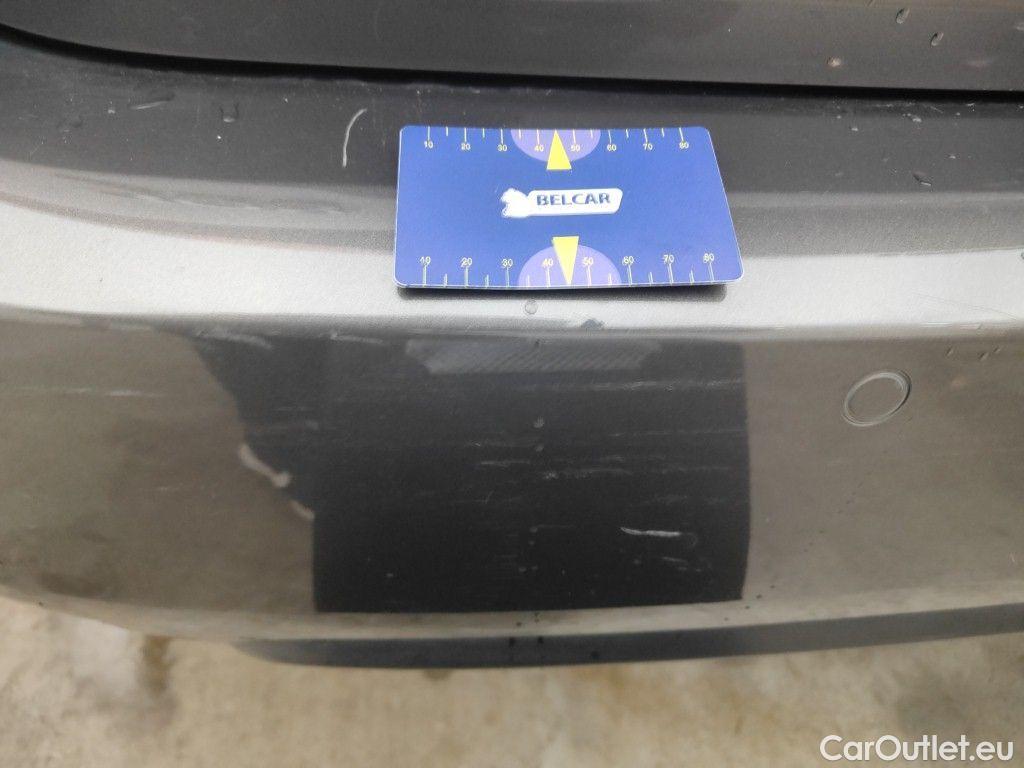 Peugeot  308 Peugeot  SW 1.5 BlueHDi 130 DPF S&S Allure 5d #54