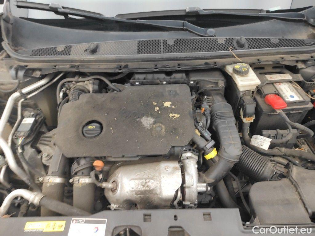 Peugeot  308 Peugeot  SW 1.5 BlueHDi 130 DPF S&S Allure 5d #77