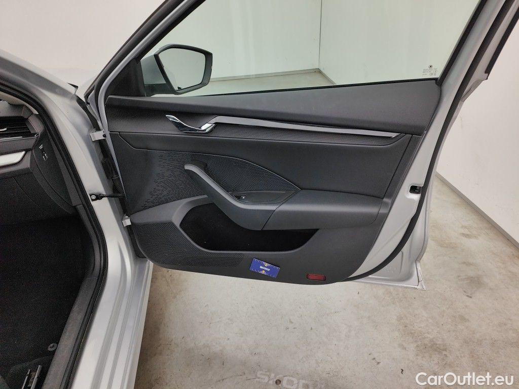 Skoda  Octavia Skoda  Combi 2.0 CRTDI 110kW DSG7 Ambition 5d #156