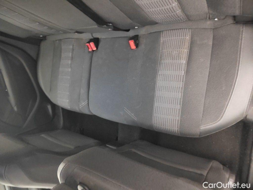 Peugeot  308 Peugeot  SW 1.5 BlueHDi 130 DPF S&S Allure 5d #79