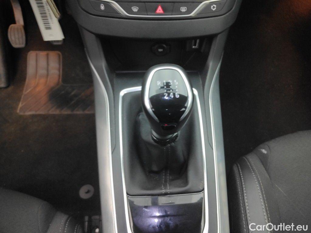 Peugeot  308 Peugeot  SW 1.5 BlueHDi 130 DPF S&S Allure 5d #33