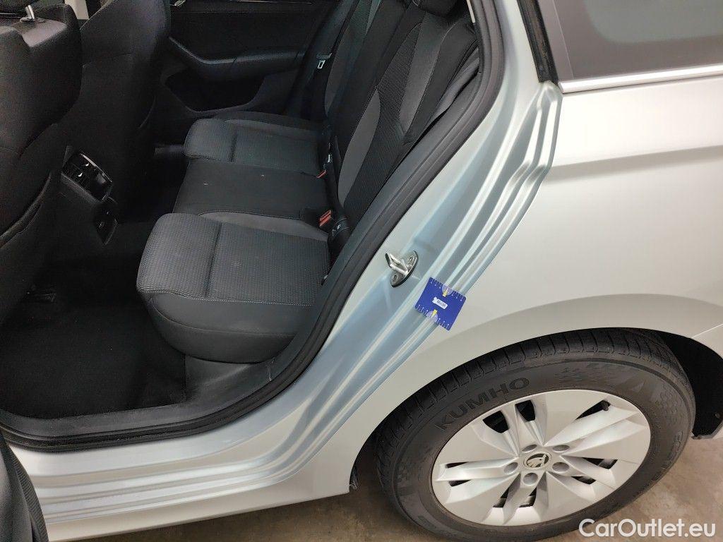 Skoda  Octavia Skoda  Combi 2.0 CRTDI 110kW DSG7 Ambition 5d #31