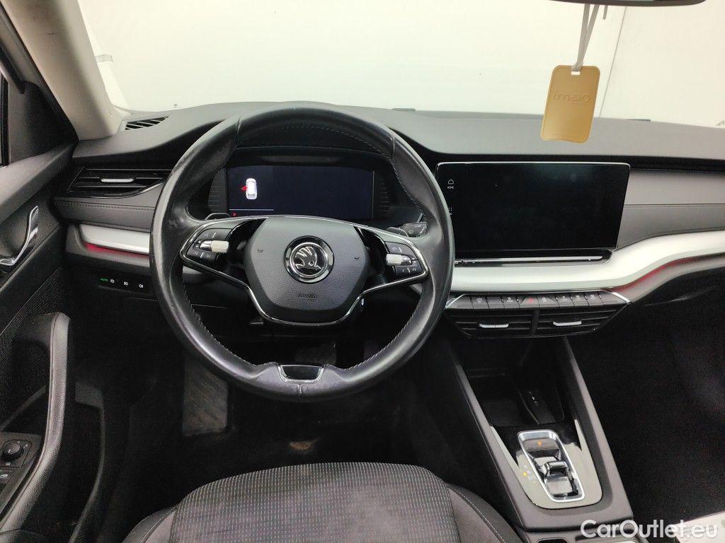 Skoda  Octavia Skoda  Combi 2.0 CRTDI 110kW DSG7 Ambition 5d #9