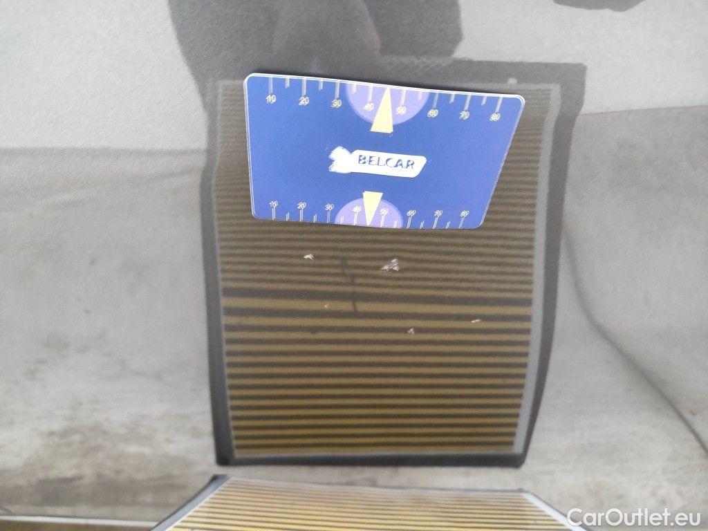 Peugeot  308 Peugeot  SW 1.5 BlueHDi 130 DPF S&S Allure 5d #45