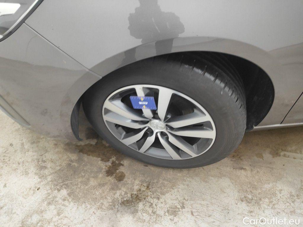 Peugeot  308 Peugeot  SW 1.5 BlueHDi 130 DPF S&S Allure 5d #30