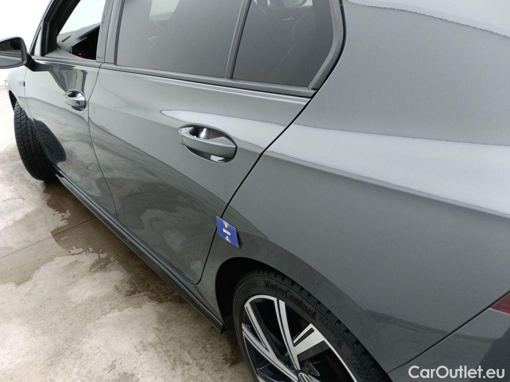 Volkswagen  Golf  VOLKSWAGEN VIII 1.5 eTSI 150 ACT R-Line DSG OPF (EU6AP) 5d #50