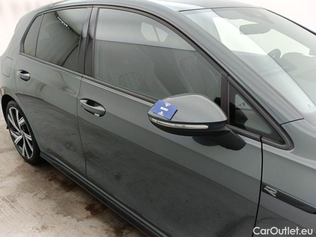 Volkswagen  Golf  VOLKSWAGEN VIII 1.5 eTSI 150 ACT R-Line DSG OPF (EU6AP) 5d #64